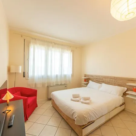 Apartament Housmart San Lazzaro Salvo D'acquisto 16 *