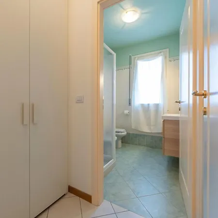 Housmart San Lazzaro Salvo D'acquisto 16 Apartment *