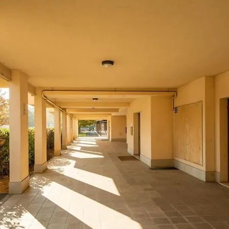 Housmart San Lazzaro Salvo D'acquisto 16 Apartment *