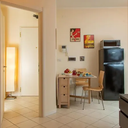 Housmart San Lazzaro Salvo D'acquisto 16 Apartmán