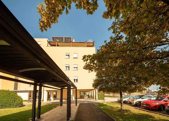 Housmart San Lazzaro Salvo D'acquisto 16
